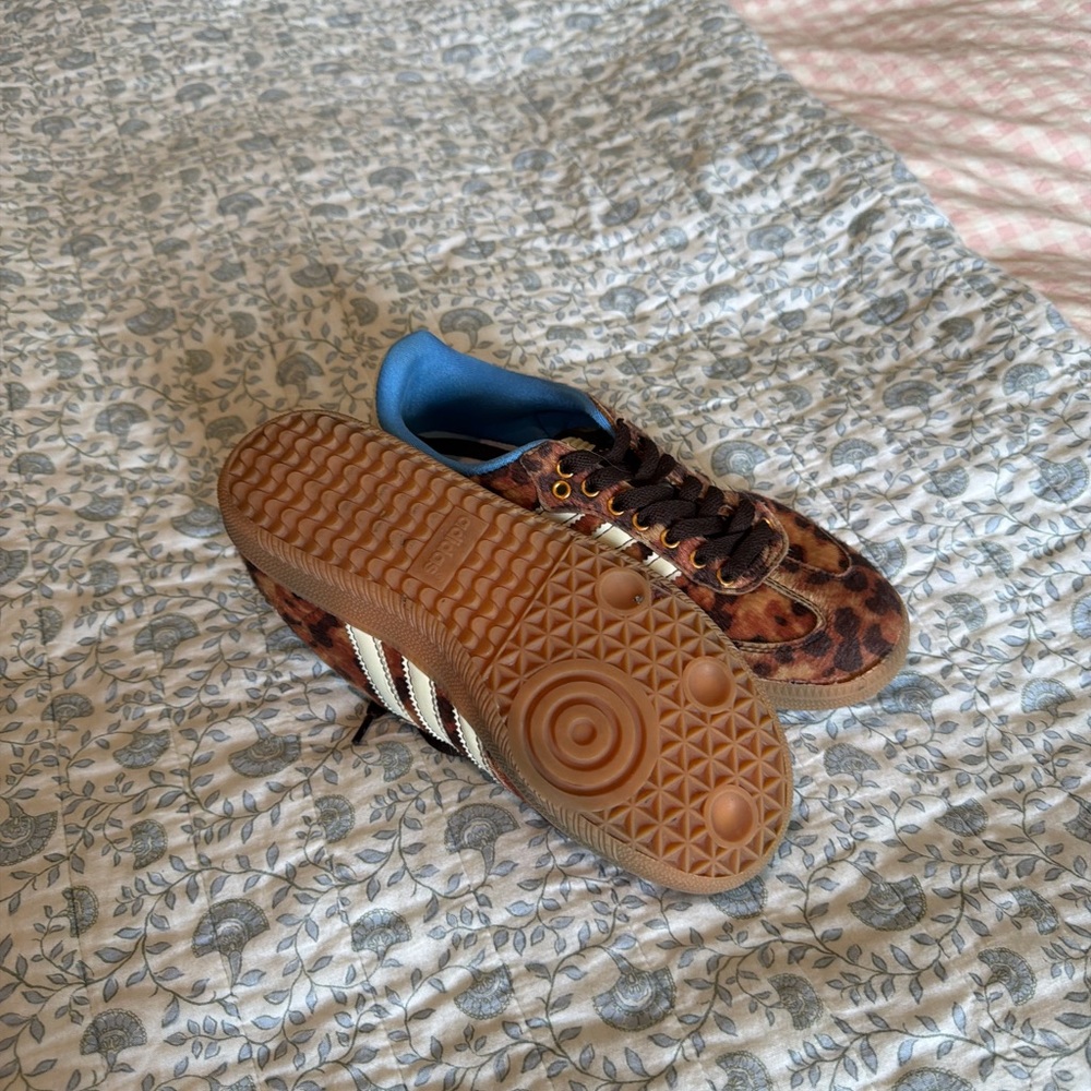 adidas Women's Textured Leopard Print Sneakers with Gold Stripes and Blue Collar - Picture 3 of 7